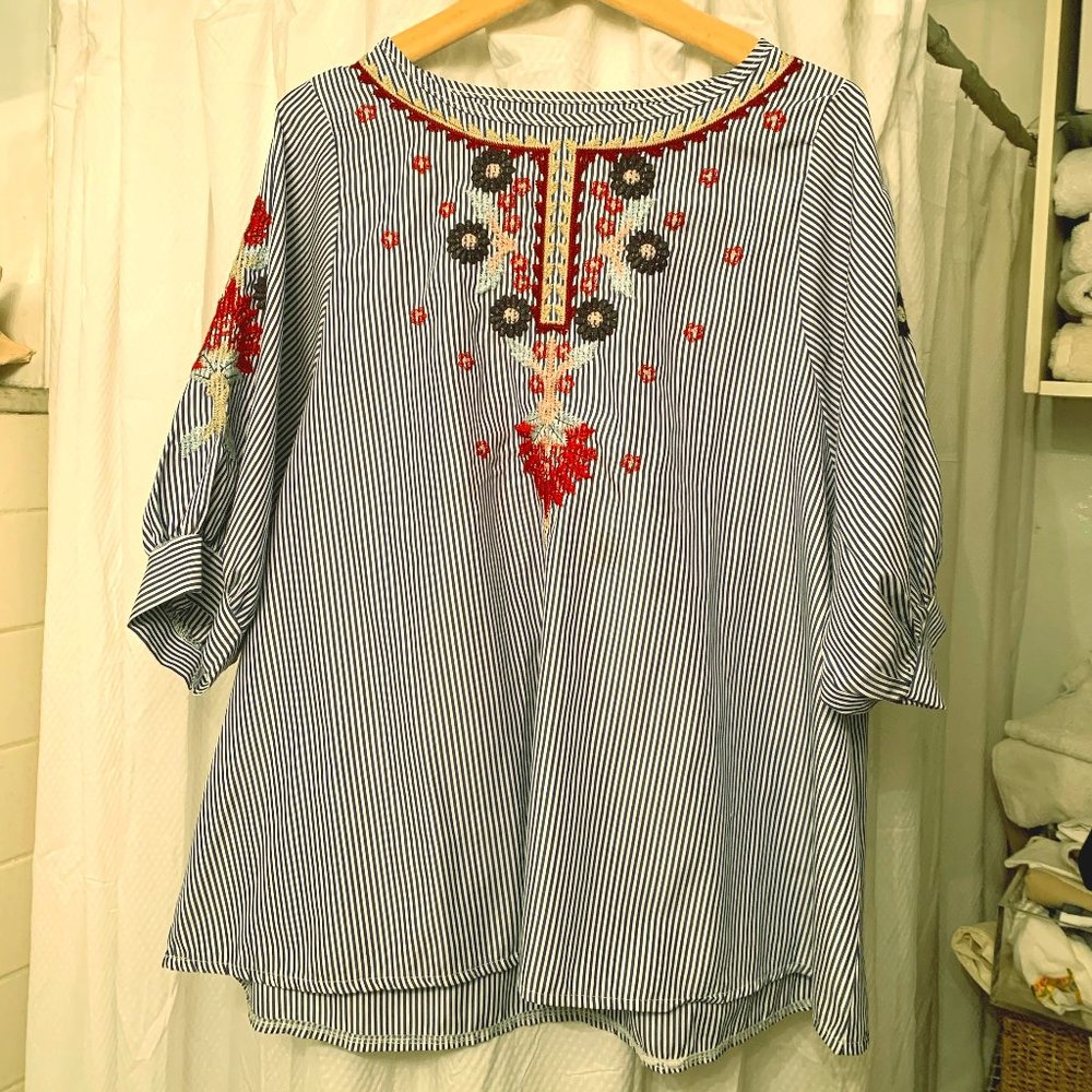 Boho chic embroidered top